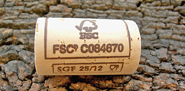 Tappi sardi derivati da sughero proveniente da una sughereta dell'Agris, certificata secondo gli standard FSC della buona gestione forestale.