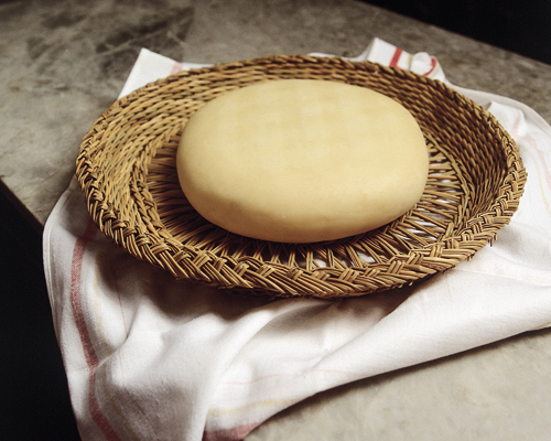 Fresa: formaggio a pasta molle di latte intero, di vacca proveniente da allevamenti della Sardegna. Tradizionalmente la maggior produzione si ha durante il periodo autunnale (Fresa de attunzu).
